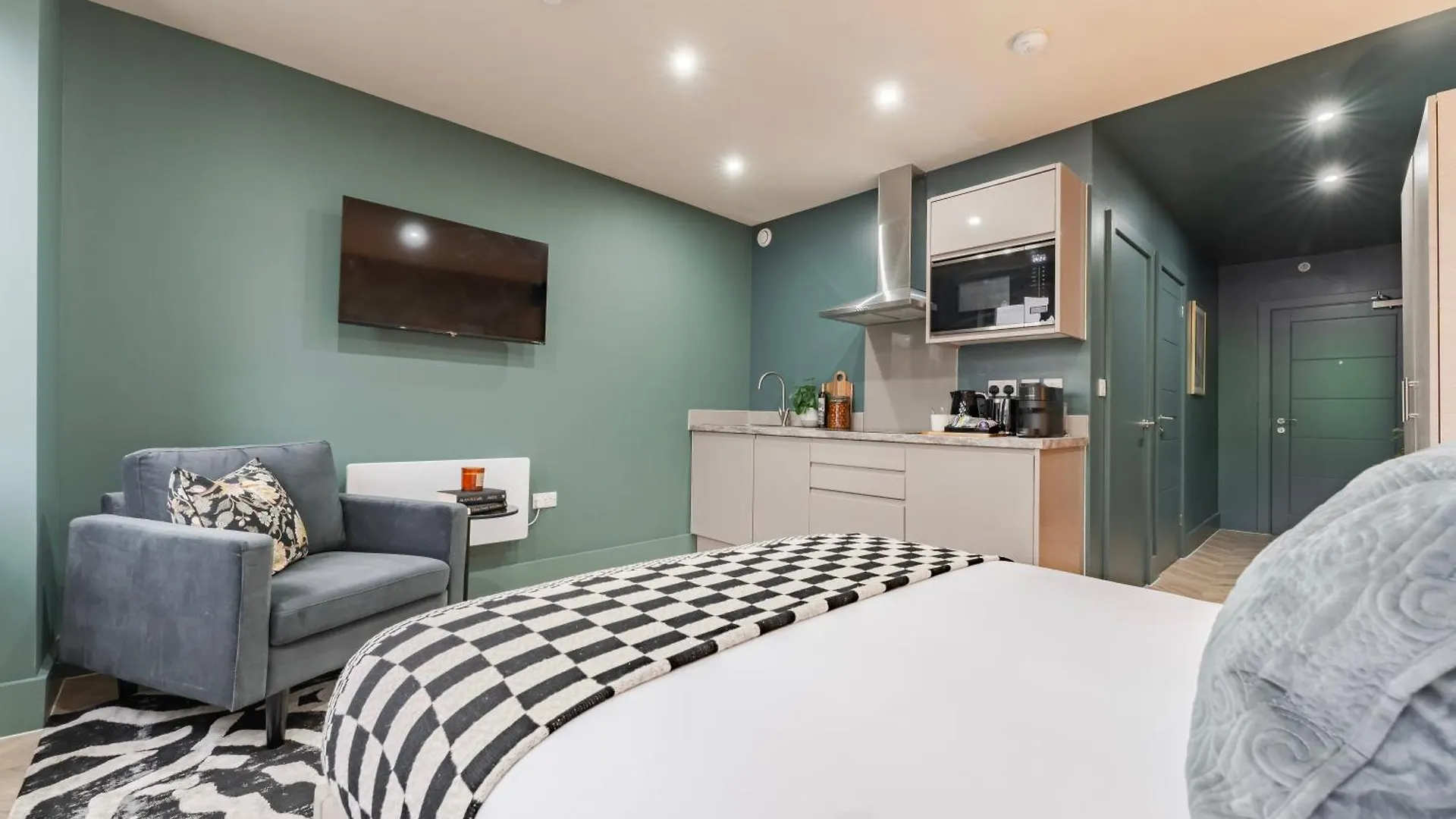 Luxury Aparthotel Suites In The Heart Of Leeds