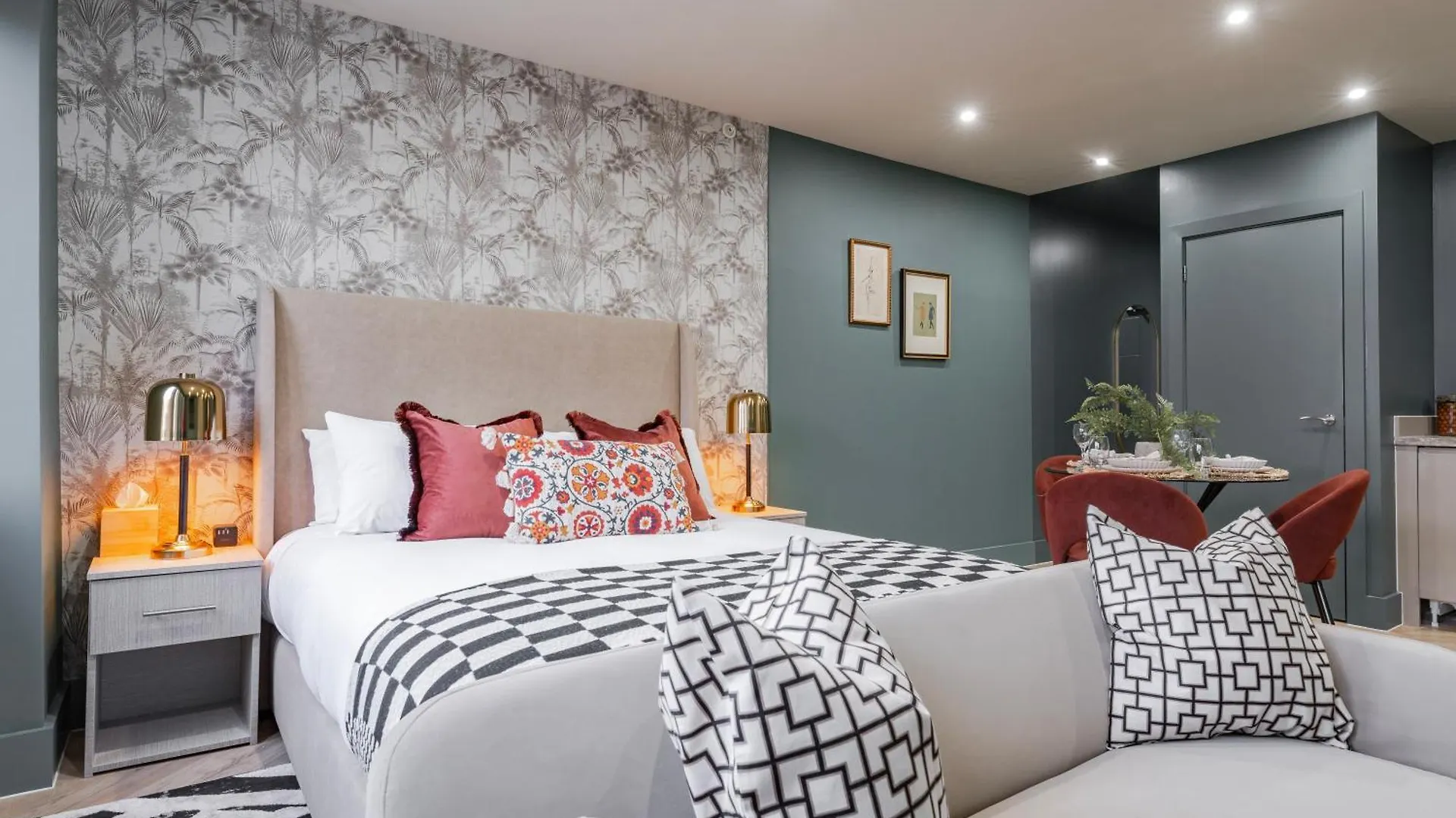 Luxury Aparthotel Suites In The Heart Of Leeds