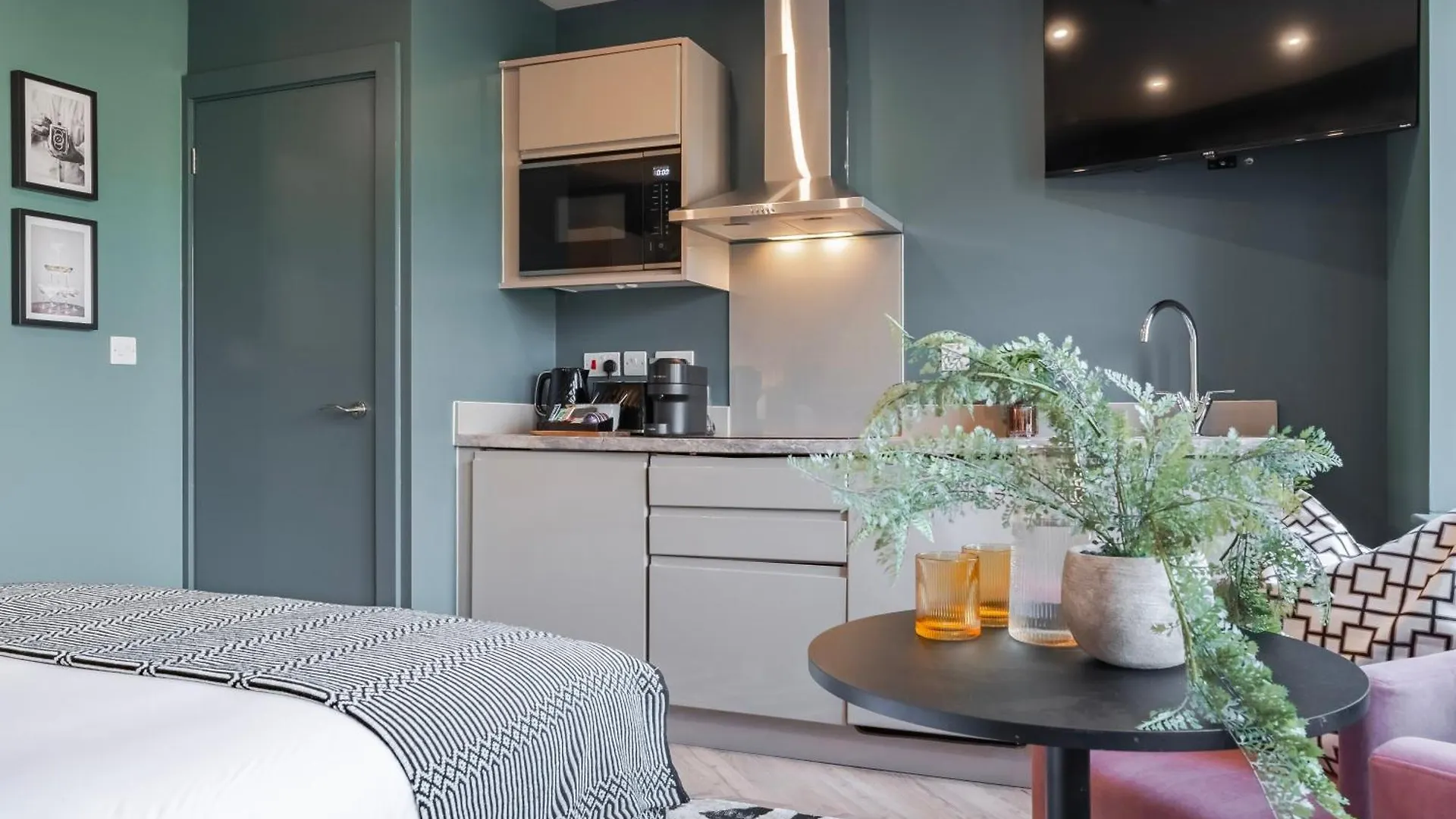 Luxury Aparthotel Suites In The Heart Of Leeds
