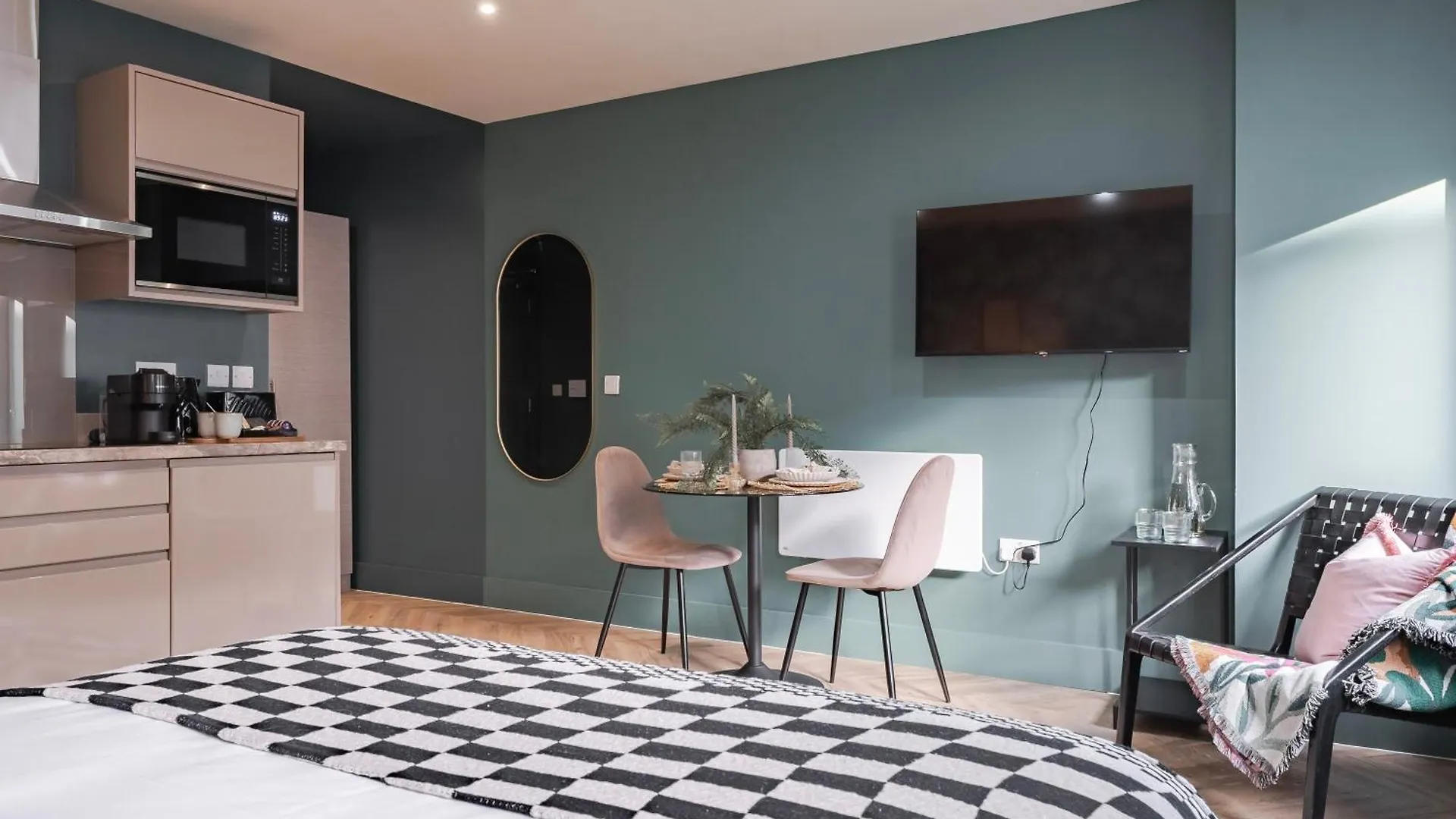Luxury Aparthotel Suites In The Heart Of Leeds